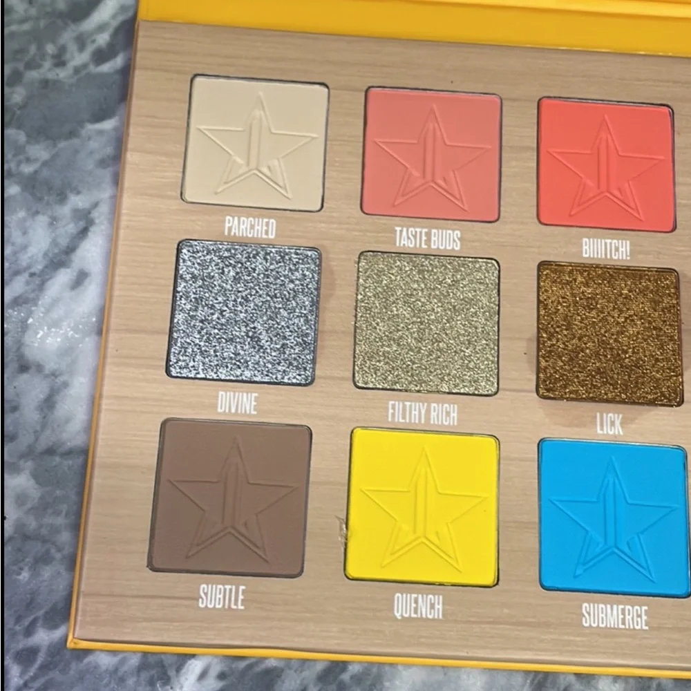 New‎ Jeffree Star Thirsty Eyeshadow Palette